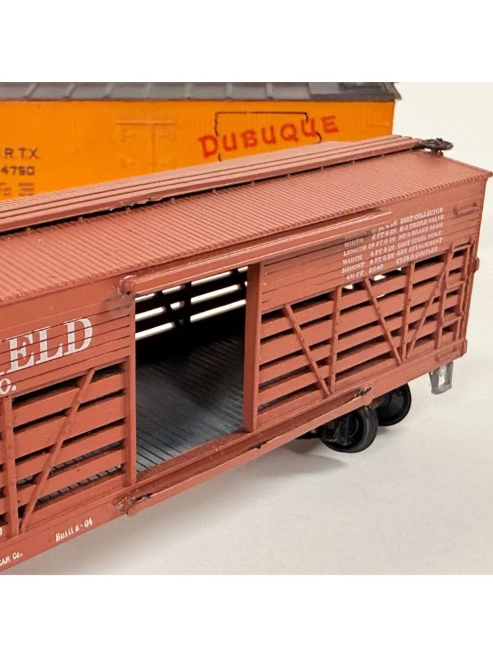 HO Scale Train Cars Lot Of 5 W Caboose C&O Hopper Clinchfield Swift & Dubuque